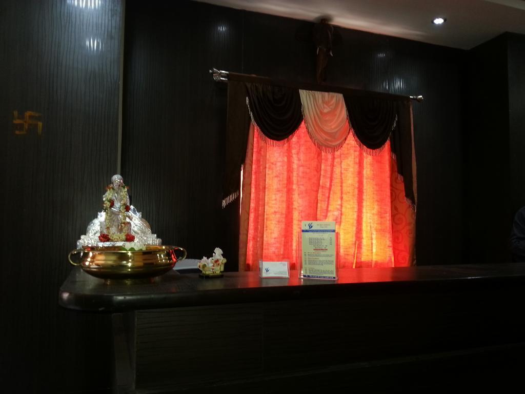 Sri Sai Comforts Hotel Bangalore Esterno foto