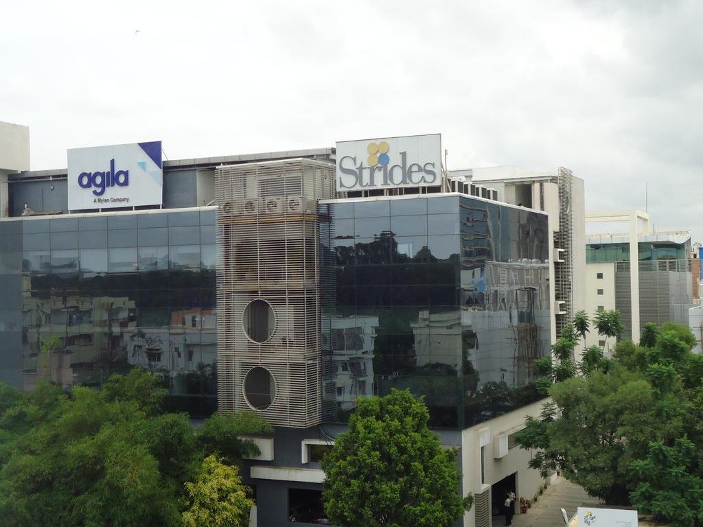 Sri Sai Comforts Hotel Bangalore Esterno foto