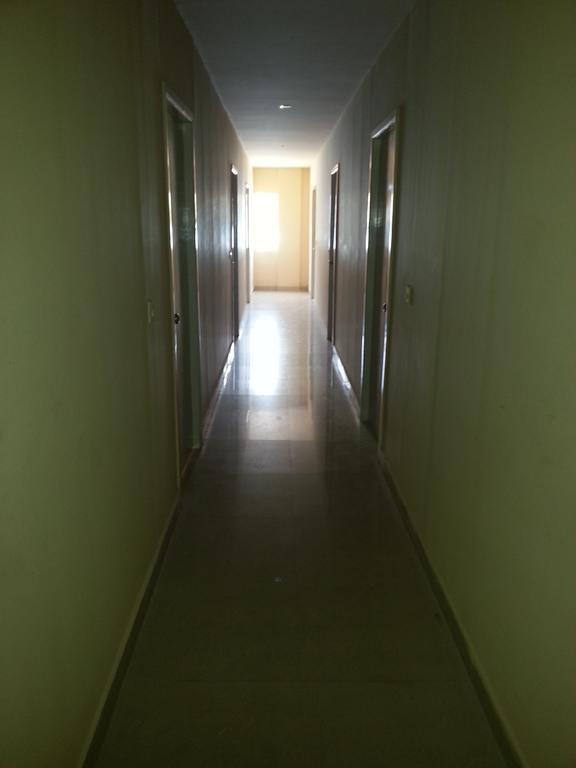 Sri Sai Comforts Hotel Bangalore Esterno foto