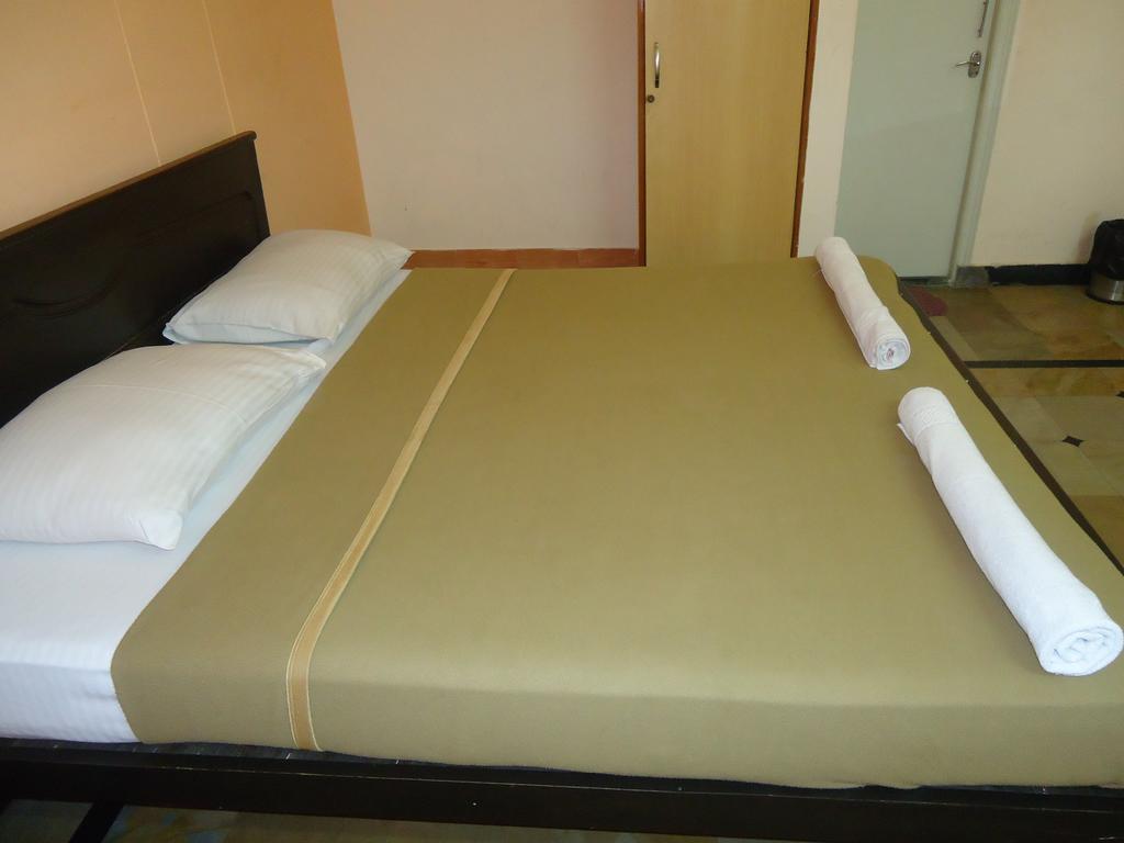 Sri Sai Comforts Hotel Bangalore Camera foto