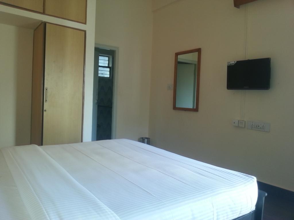 Sri Sai Comforts Hotel Bangalore Camera foto